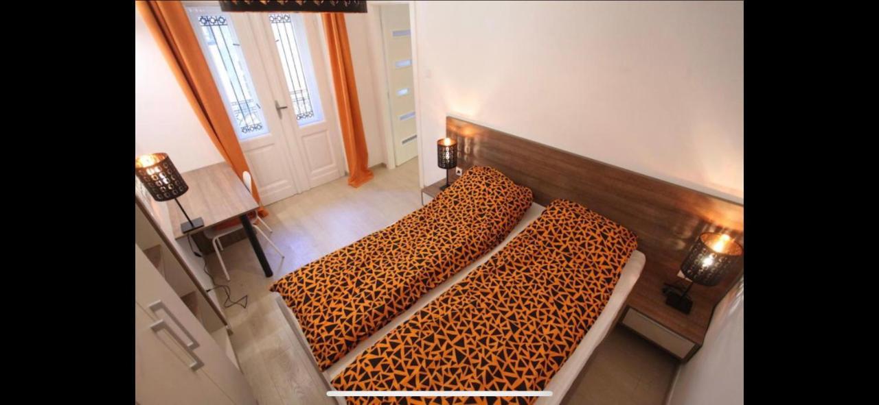 B39 Benczur Apartment Budapest Bagian luar foto